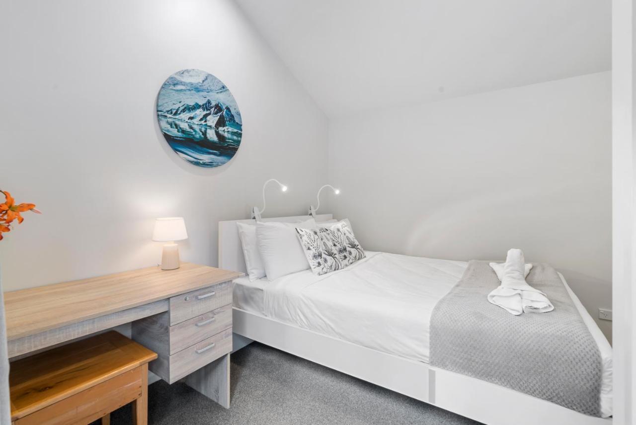 Ferienwohnung Alpine Loft With Jaw-Dropping View! Queenstown Exterior foto